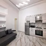 Re Ferdinando Apartment